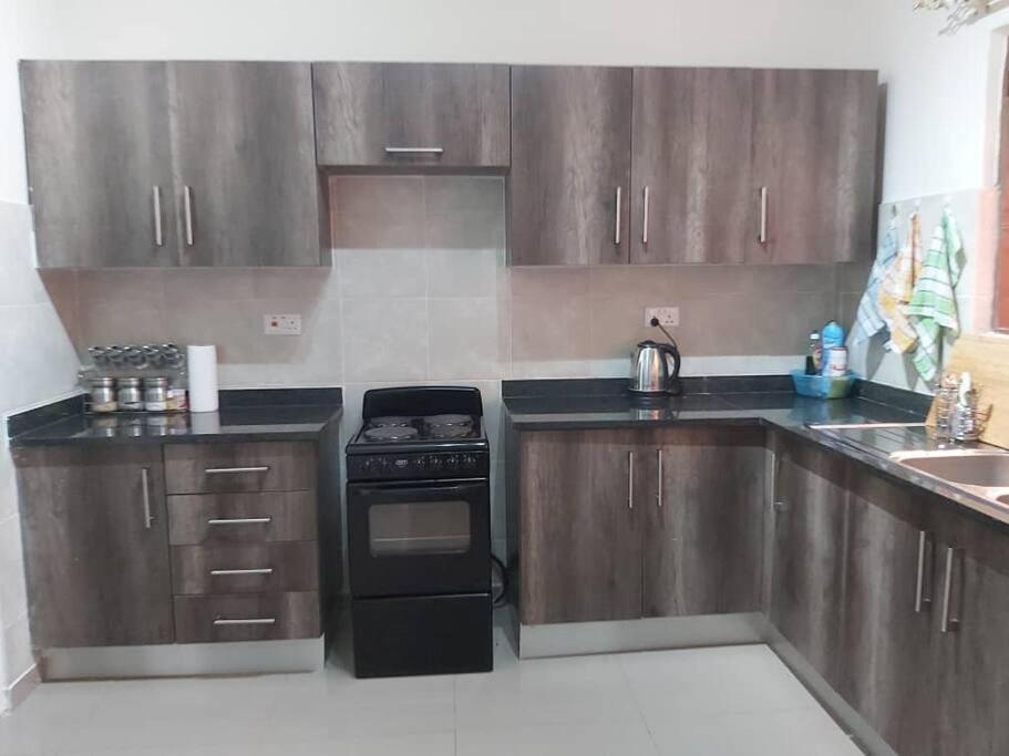 Spacious Zamtel Flat Lusaka Eksteriør billede