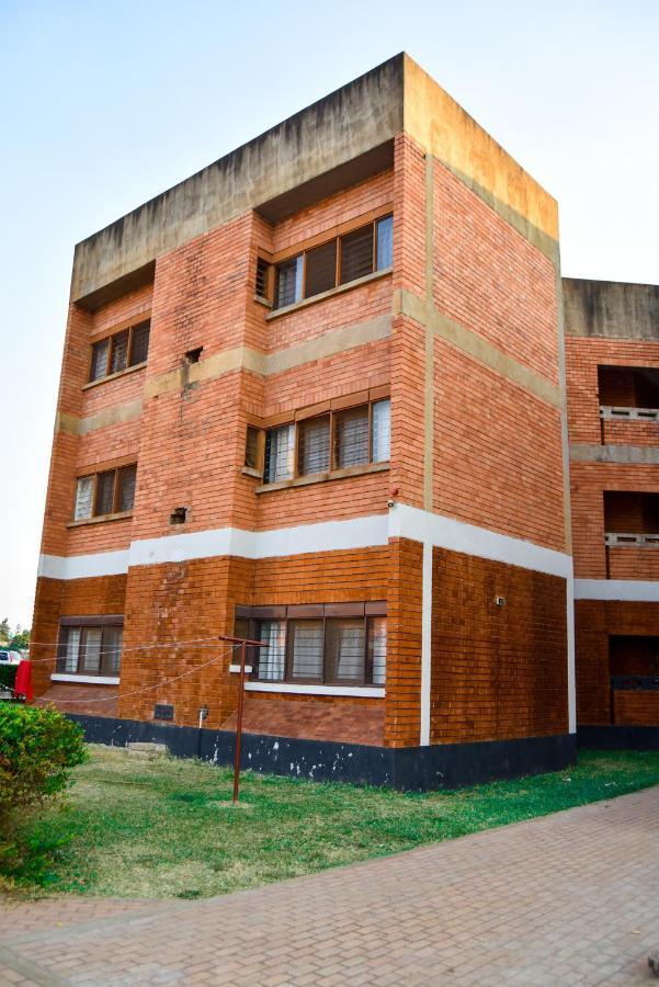 Spacious Zamtel Flat Lusaka Eksteriør billede